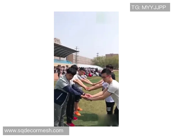 成都攀岩队配合问题引发热议队员间默契与信任的考验